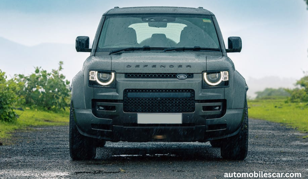 Land Rover Defender Car का दमदार एक्सटीरियर और बॉक्सी SUV लुक