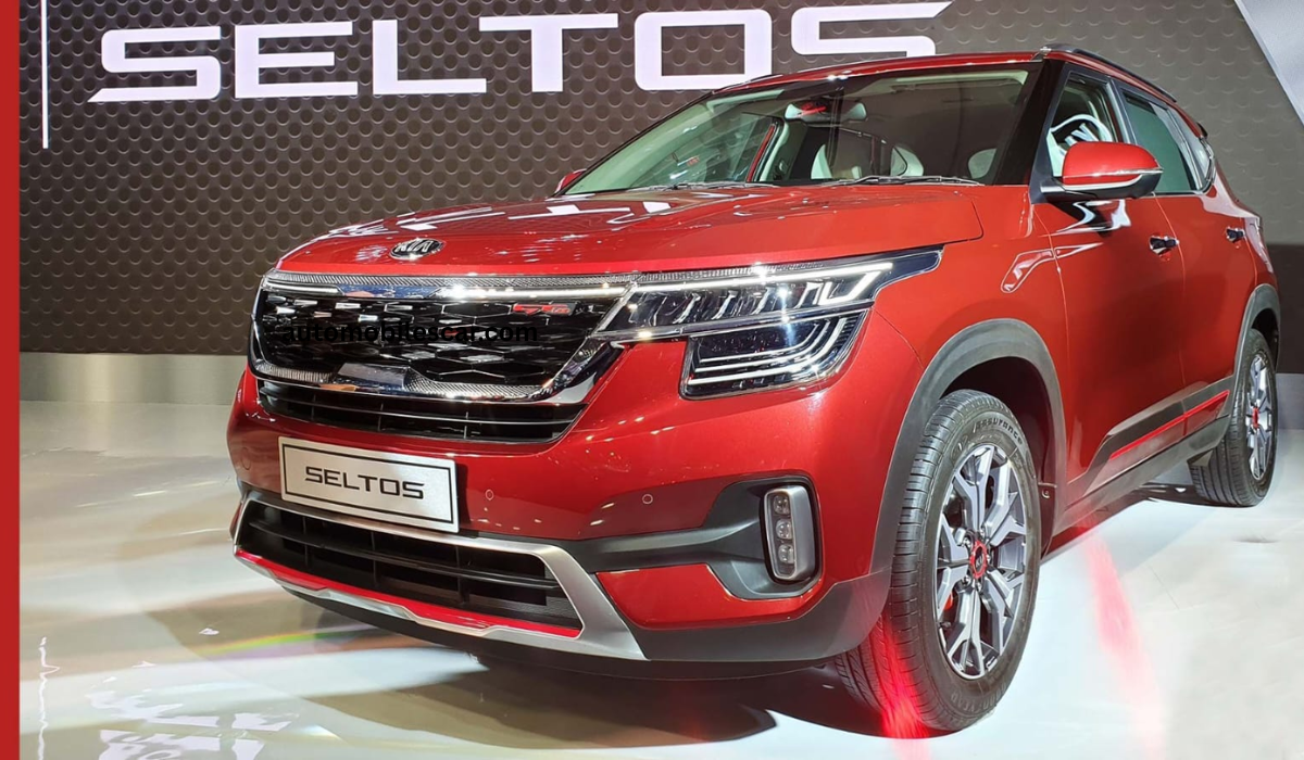 Kia Seltos 2026 का फ्रंट व्यू, LED हेडलाइट और टाइगर नोज ग्रिल डिजाइन
