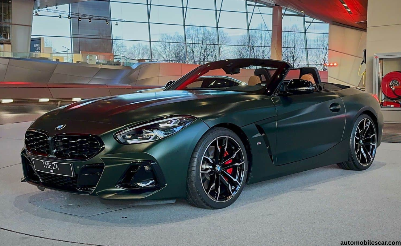 BMW Z4 स्पोर्ट्स कार फ्रंट व्यू रेड कलर