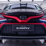 Toyota Camry 2026 नया डिजाइन और फ्रंट लुक