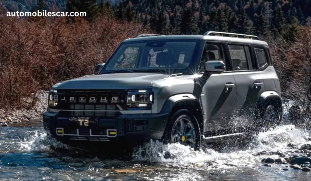 JSW Jetour T2 SUV का फ्रंट, रियर व्यू, रूफ रेल और यात्रियों के लिए प्रैक्टिकल स्पेस दिखाते हुये