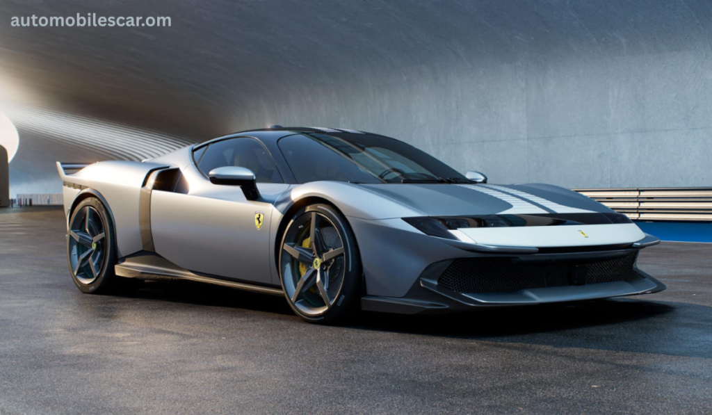 रेड कलर में Ferrari 849 Testarossa सुपरकार की साइड प्रोफाइल