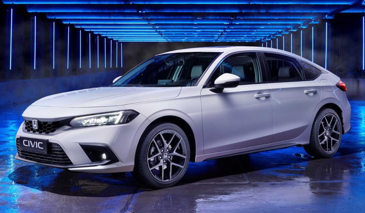 नई Honda Civic price in india 2026 का साइड प्रोफाइल और स्पोर्टी लुक